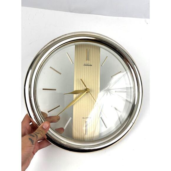 VTG Sunbeam Quartz Battery Movement Clear Gold Wall Clock Tested 1990s - Picture 3 of 9